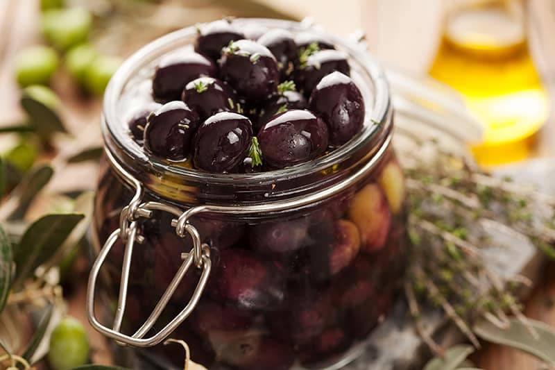 black kalamata olives