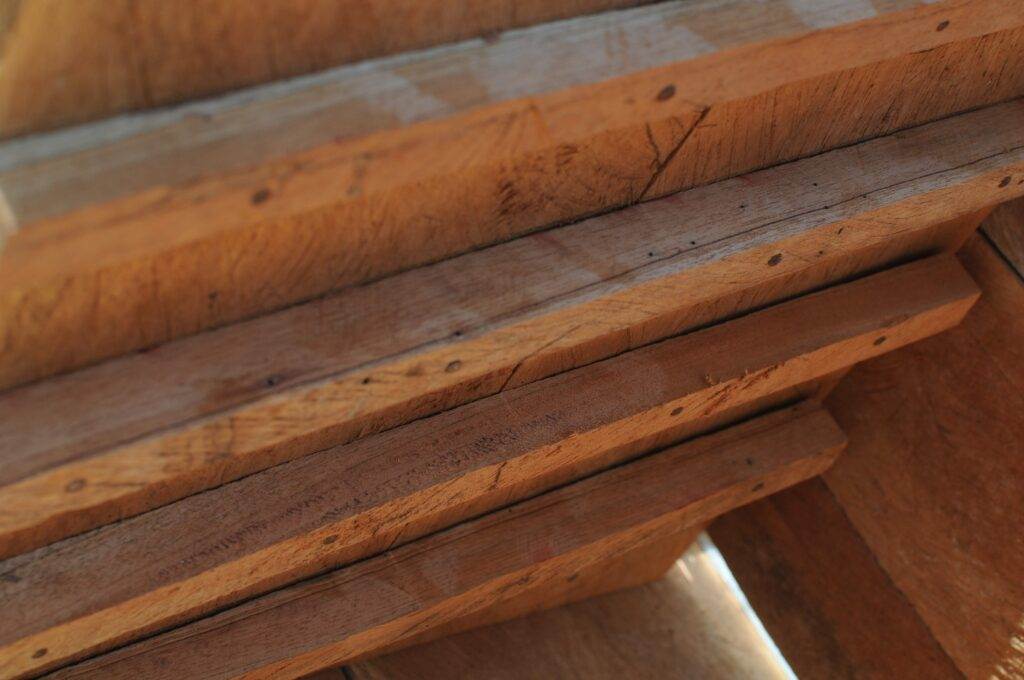 Rails to hold the tray.